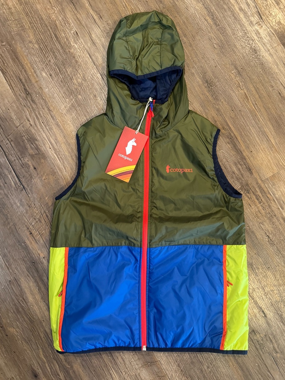 NWT Cotopaxi Teca Calido Hooded Vest Colorblock Design Reversible Sz Sm